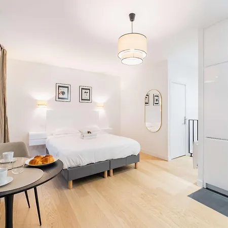 Refait A Neuf Montmartre - 18 - 2p
